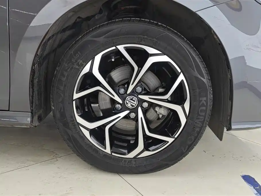 MG5 2023 180DVVT CVT Deluxe Edition купить на сайте DeffCars