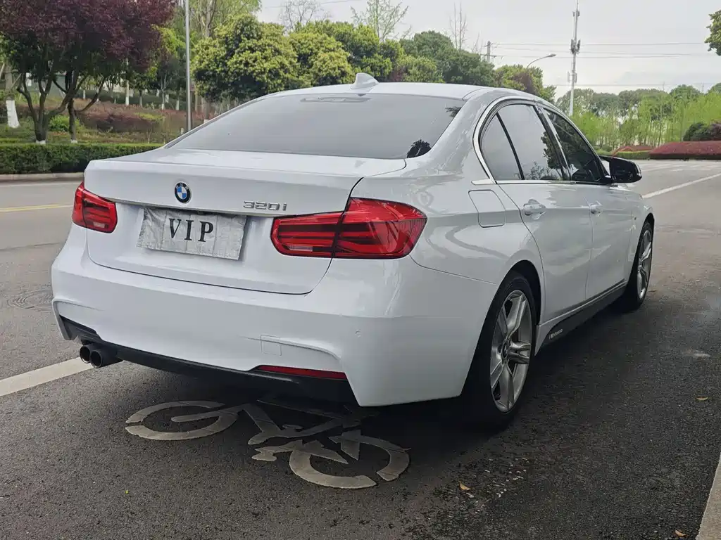 BMW 3 Series 2017 320i M Sports купить на сайте DeffCars