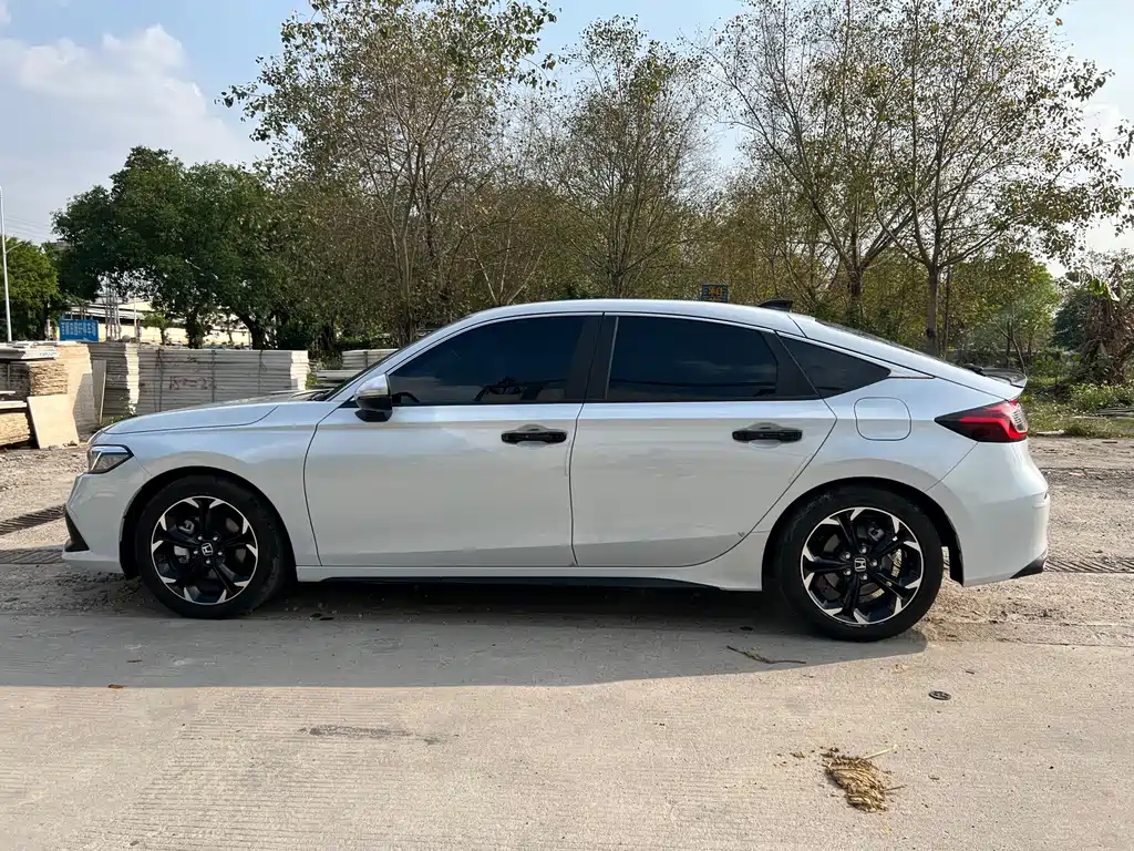 Civic 2023 HATCHBACK 2.0L e:HEV Extreme Edition купить на сайте DeffCars