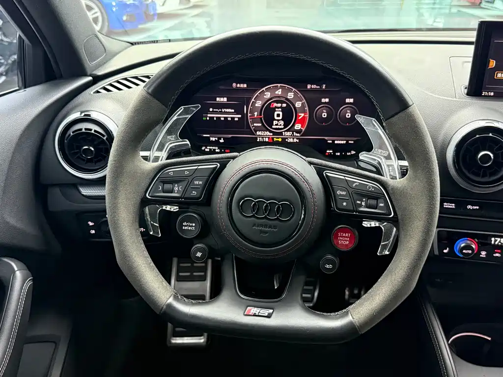 Audi RS 3 2017 RS 3 2.5T Limousine купить на сайте DeffCars