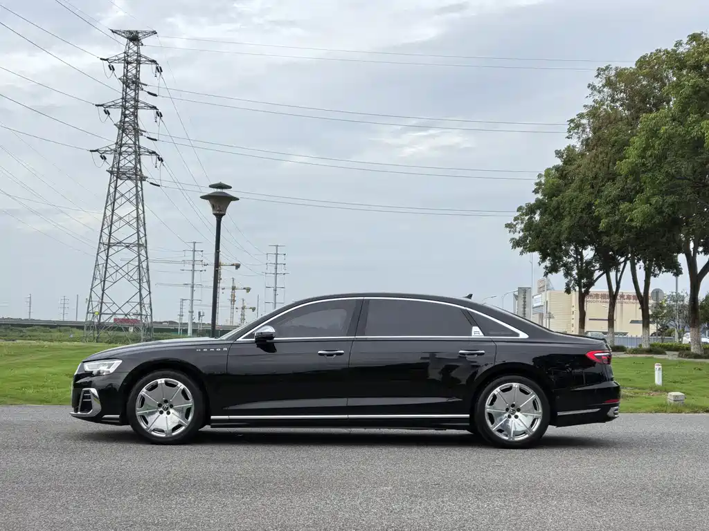 Audi A8 2022 A8L Horch Founder’s Edition Classic купить на сайте DeffCars