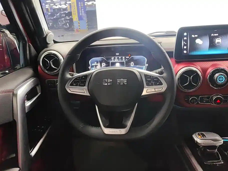 Beijing off-road BJ40 2023 2.0T automatic four-wheel drive city hunter version knight type купить на сайте DeffCars