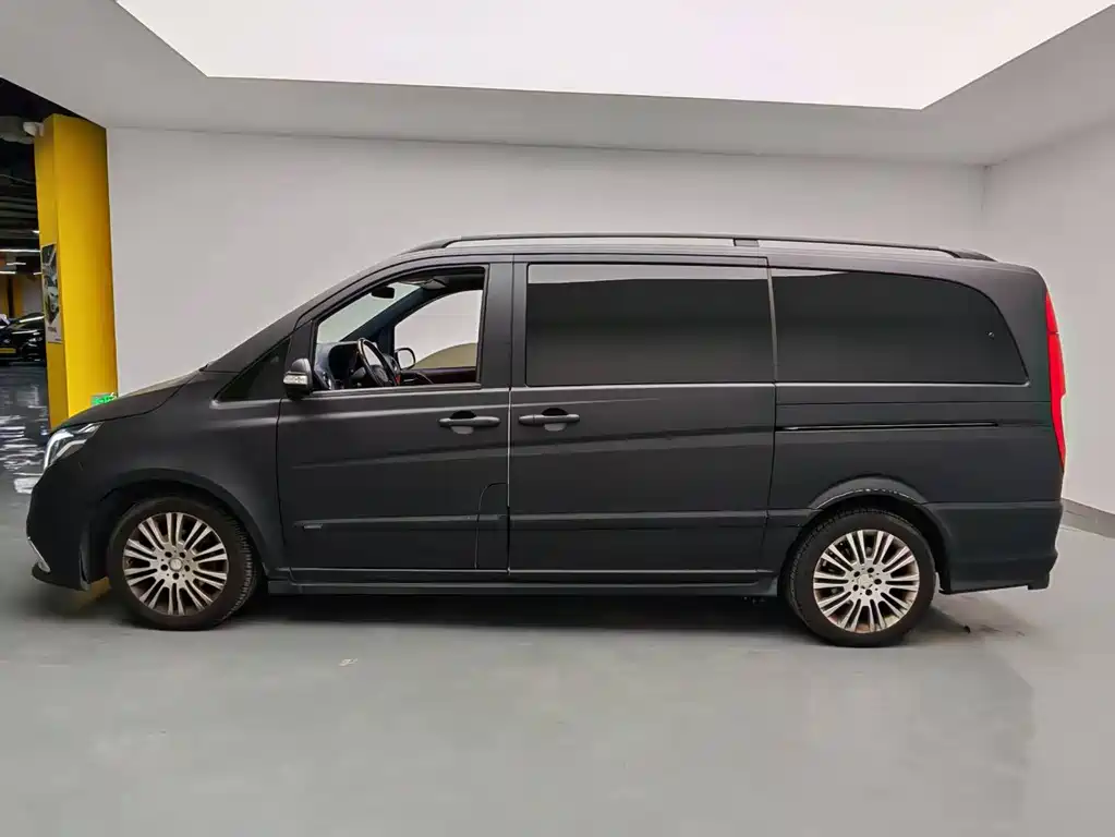 Viano 2010 2.5L Premium Edition купить на сайте DeffCars
