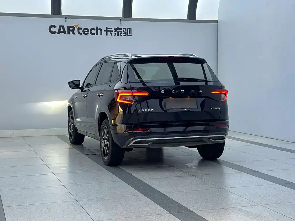 Karoq 2022款 TSI280 尊享版 купить на сайте DeffCars