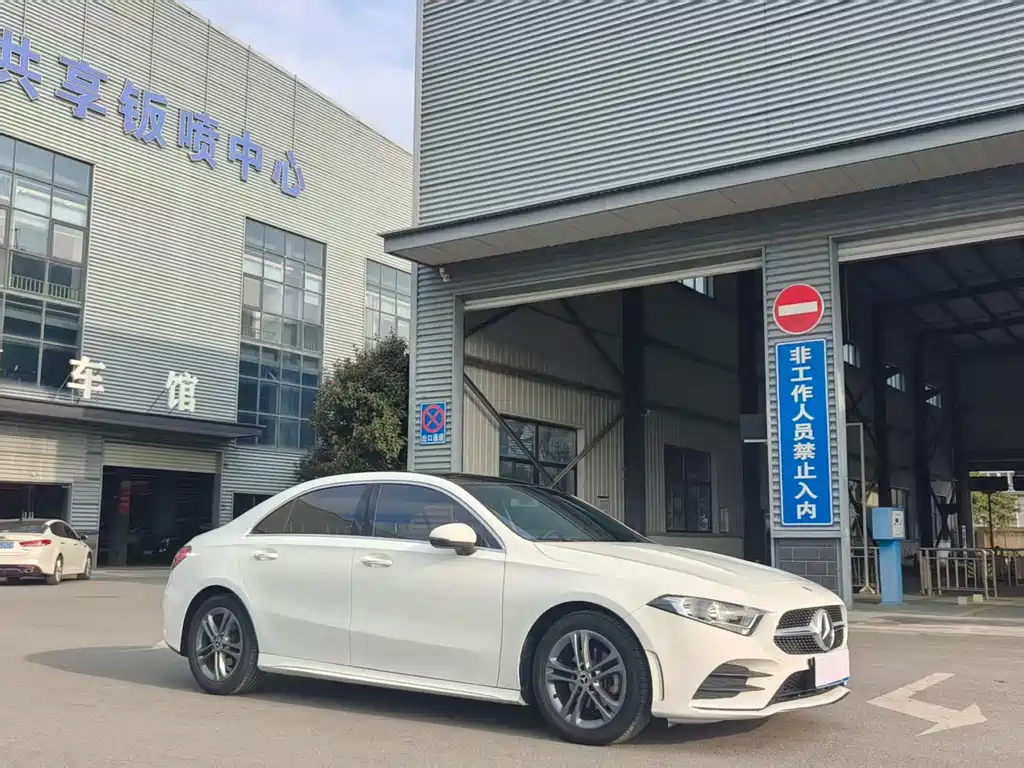 Mercedes-Benz A-Class 2022 A 180 L Sports Sedan купить на сайте DeffCars