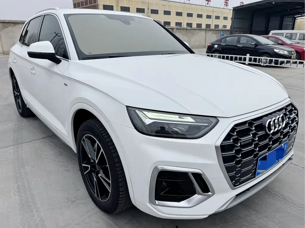 Audi Q5L 2021 40 TFSI Fashionable and Dynamic купить на сайте DeffCars