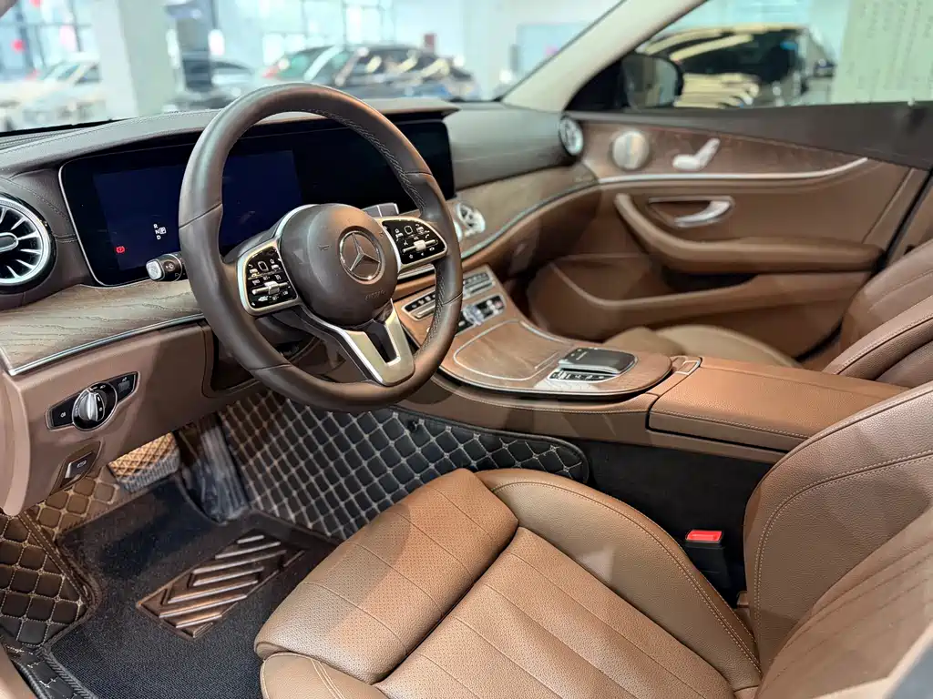 Mercedes-Benz E-Class 2019 E 200 L купить на сайте DeffCars