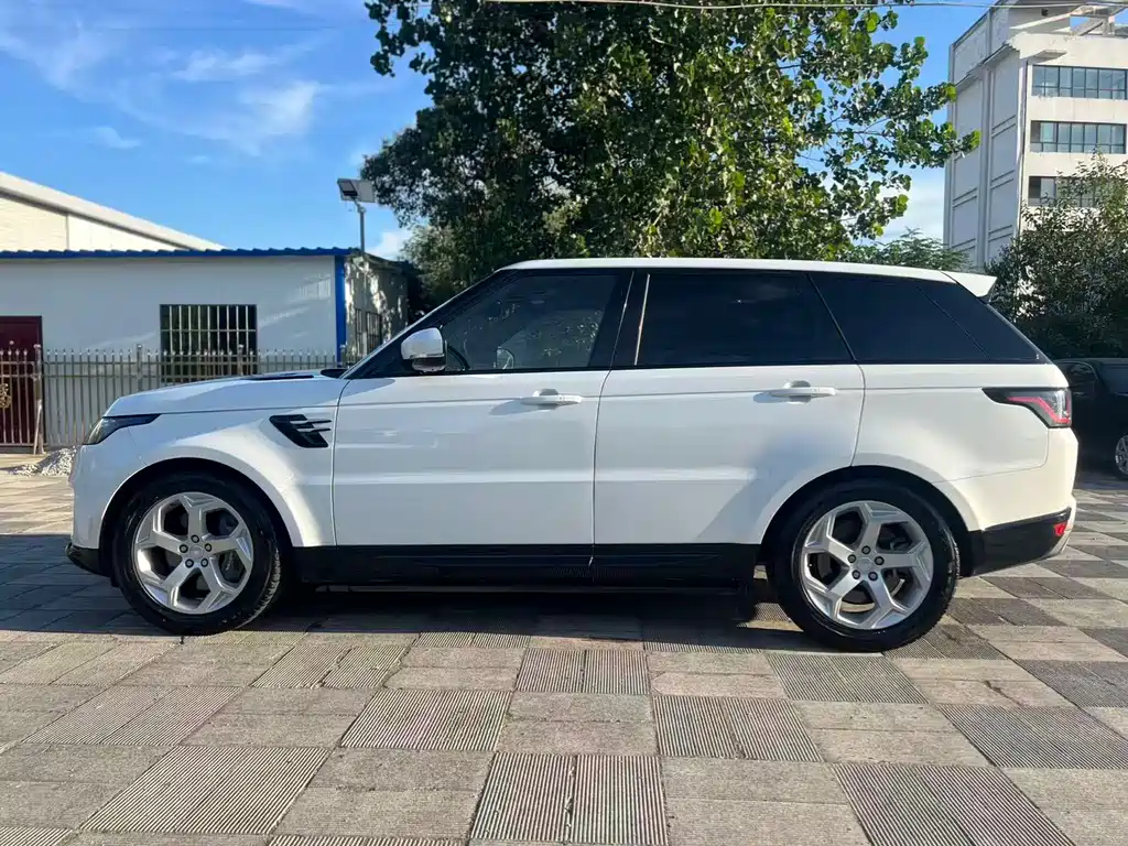 Range Rover Sport New Energy 2018 P400e купить на сайте DeffCars