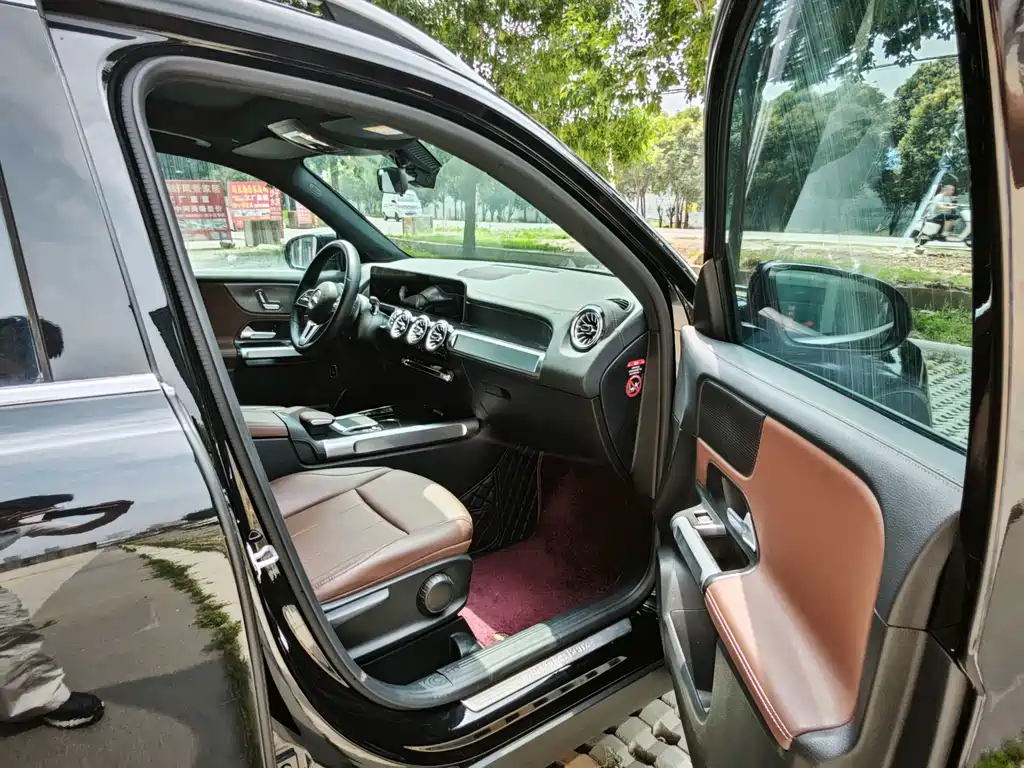 Mercedes-Benz GLB 2023 GLB 220 Dynamic купить на сайте DeffCars