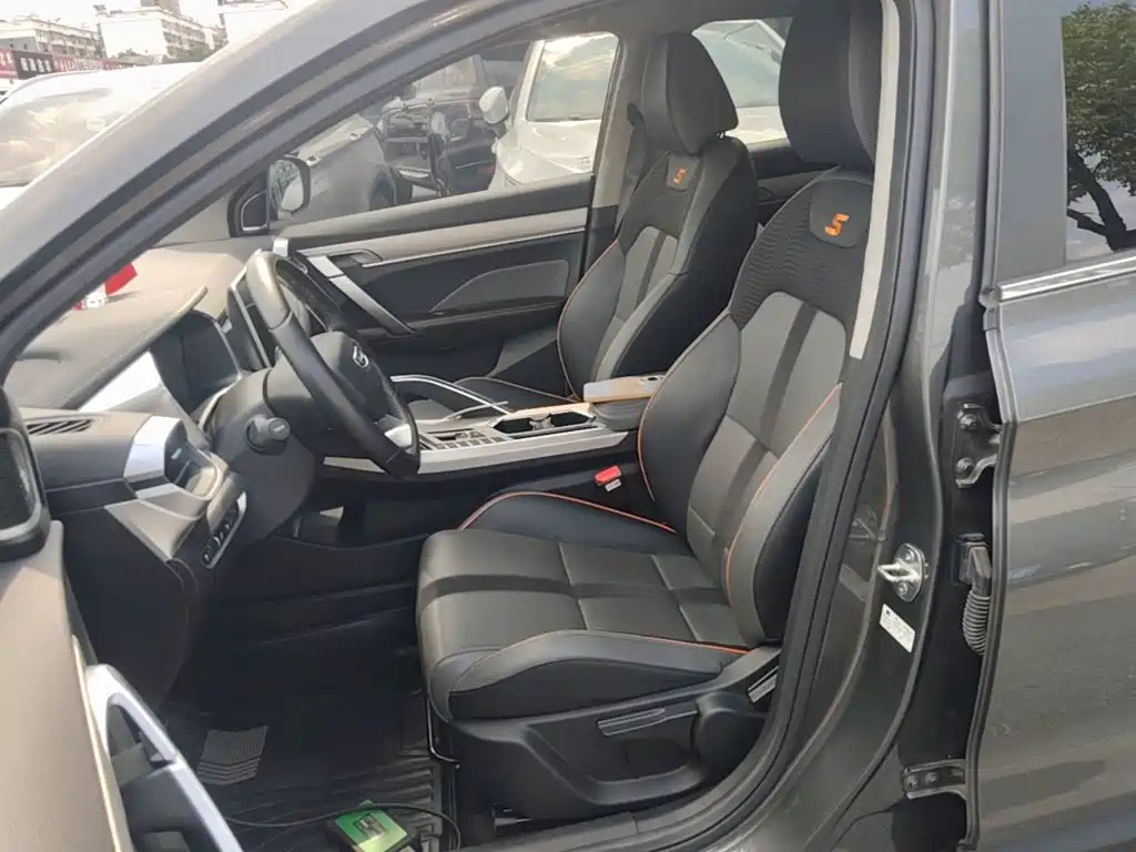 Binyue (Coolray) 2023 1.5T DCT Platinum Edition купить на сайте DeffCars