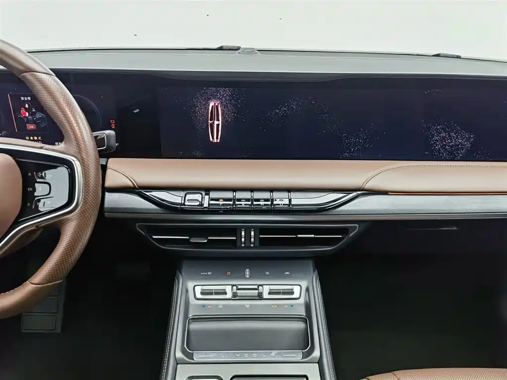 Lincoln Z 2024 2.0T two-wheel drive premium hybrid version купить на сайте DeffCars