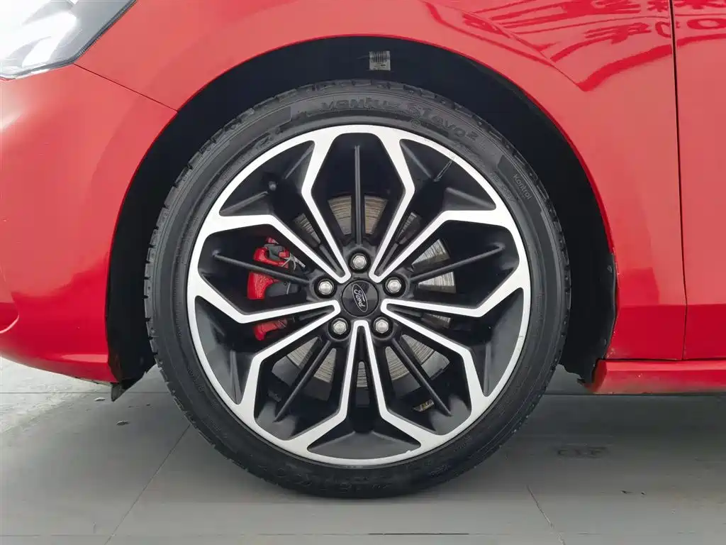 Focus 2021 Hatchback EcoBoost 180 Automatic ST Line купить на сайте DeffCars