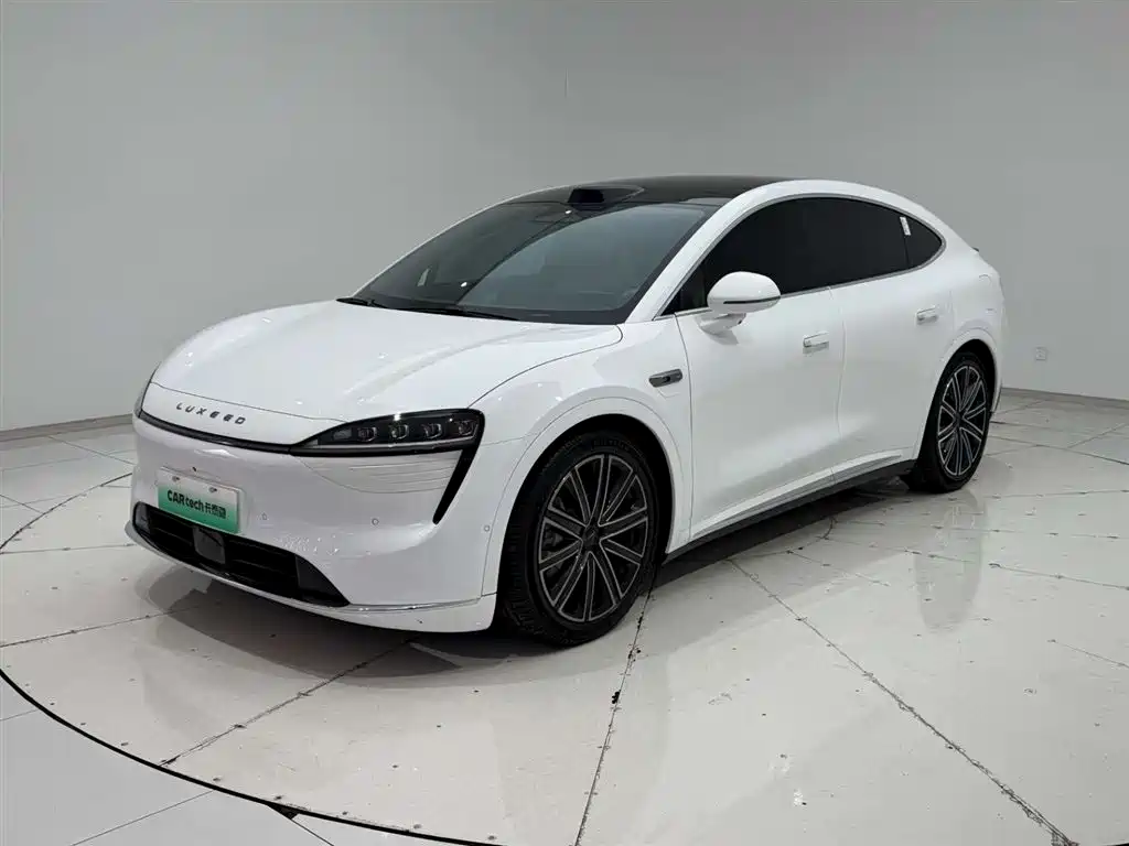 Zhijie R7 2025 extended range 251km Max купить на сайте DeffCars