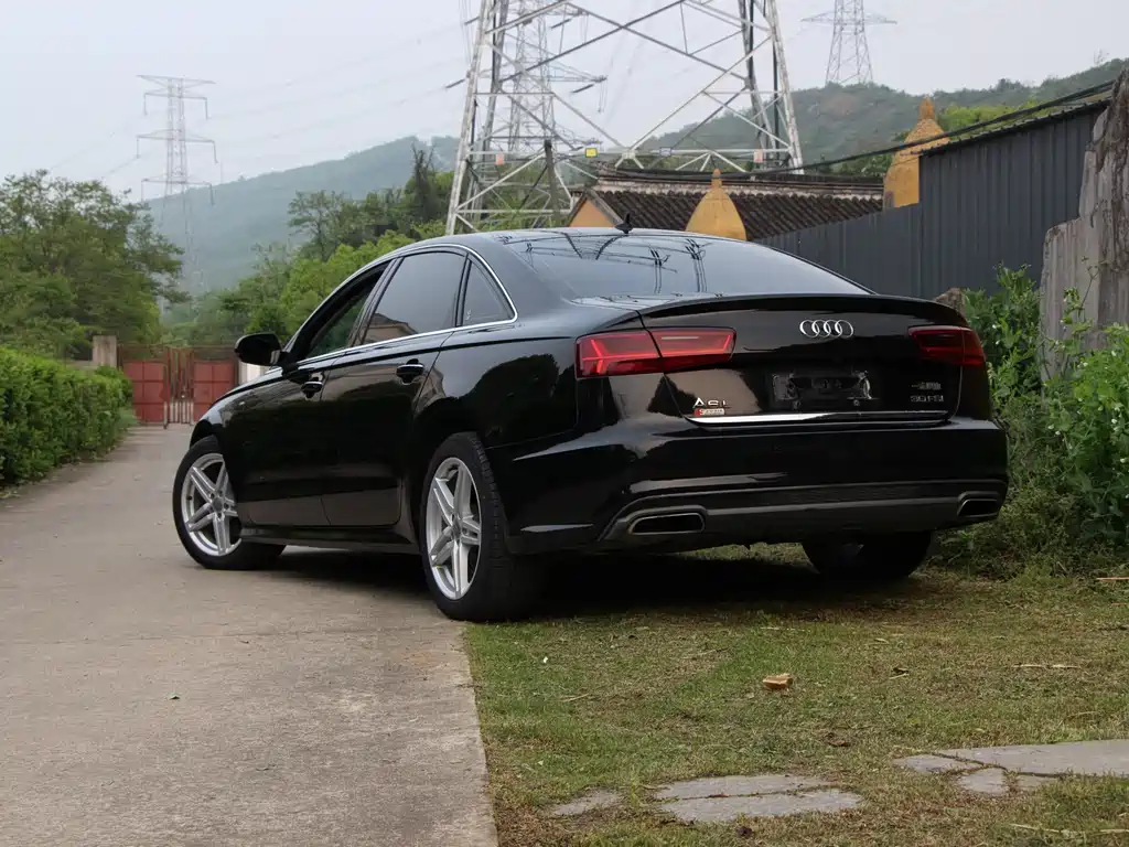 Audi A6L 2018 30th Anniversary Model 30 FSI Fashion Model купить на сайте DeffCars
