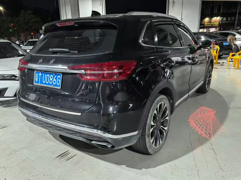 Hongqi HS5 2019 2.0T Zhilian Qixiang four-wheel drive version купить на сайте DeffCars