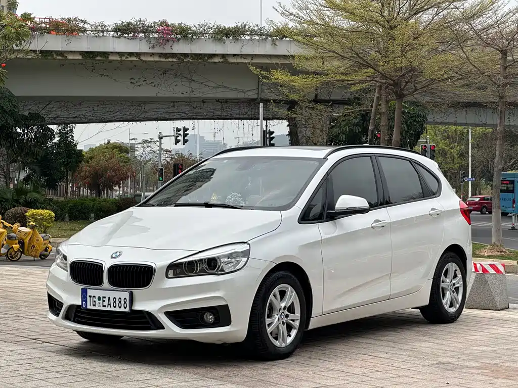 BMW 2 Series Touring 2016 218i Leading Model купить на сайте DeffCars