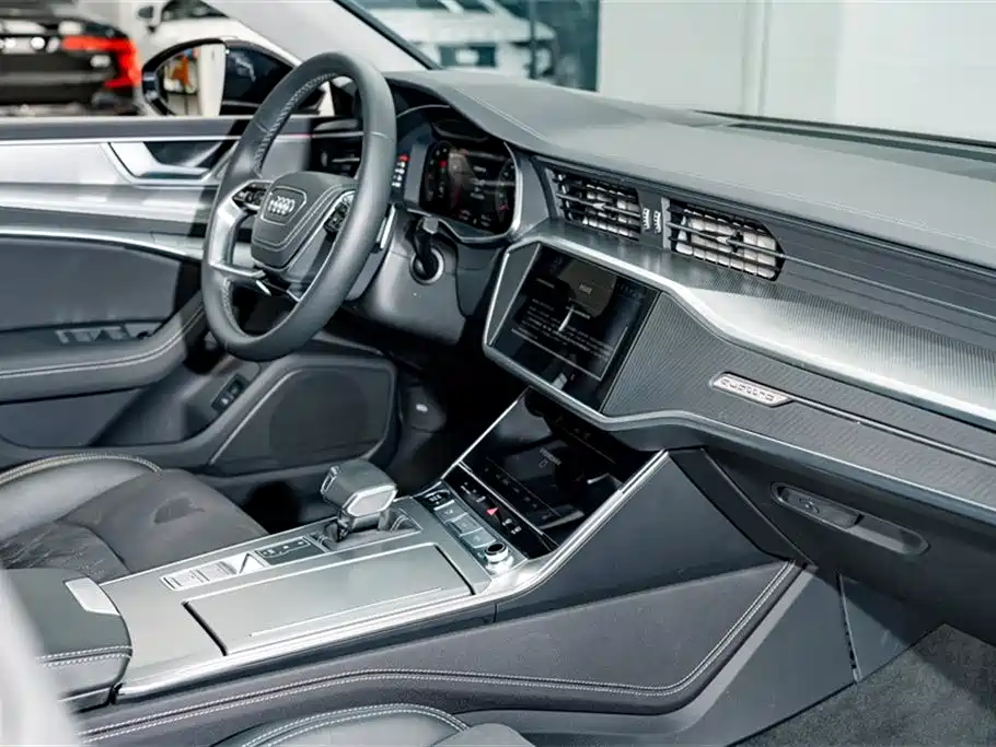 Audi A7L 2024 45 TFSI quattro luxury model купить на сайте DeffCars