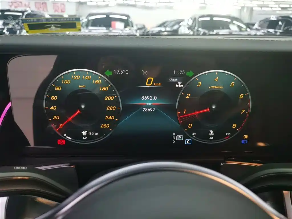 Mercedes-Benz GLB 2023 GLB 220 Dynamic купить на сайте DeffCars