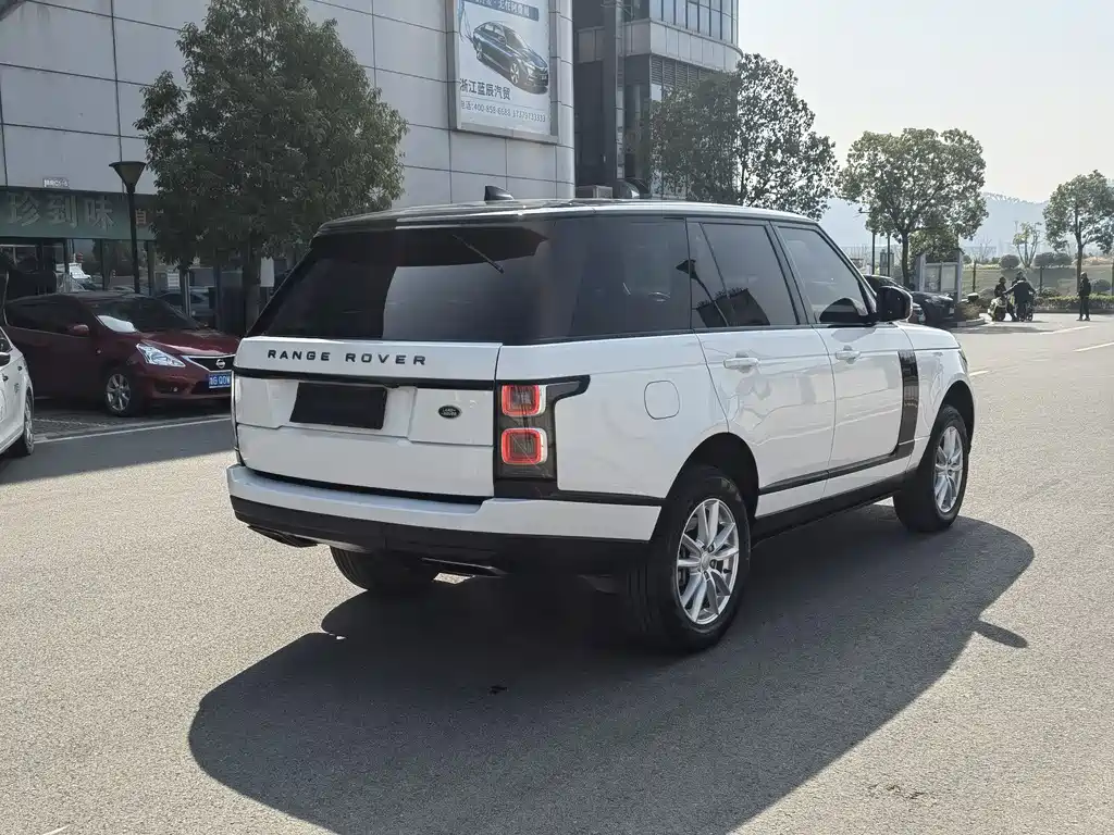 Range Rover 2022 3.0 L6 360PS Grand Edition купить на сайте DeffCars