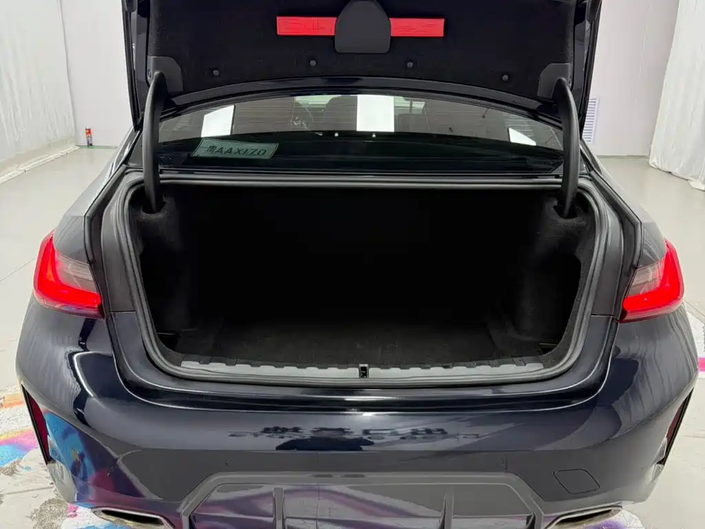 BMW 3 Series 2023 320Li M Sports Package купить на сайте DeffCars