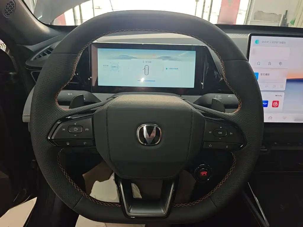 Changan UNI-V 2025 third generation 2.0T powerful model купить на сайте DeffCars