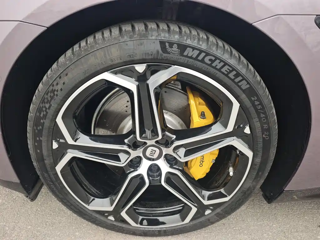 Xiaomi SU7 2024 4WD Max Founder Edition купить на сайте DeffCars