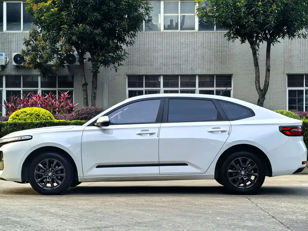 Baojun RC-5 2020 1.5L CVT Zhiyao Elite купить на сайте DeffCars