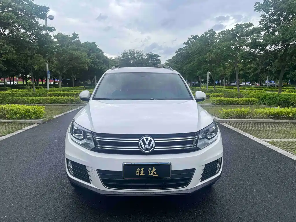 Tiguan 2015 2.0TSI automatic four-wheel drive comfort vision version купить на сайте DeffCars