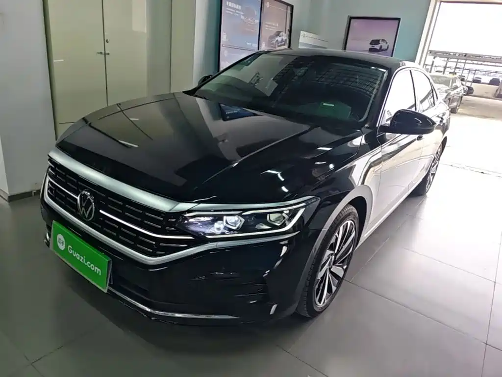 Passat 2022 330TSI Deluxe Edition купить на сайте DeffCars