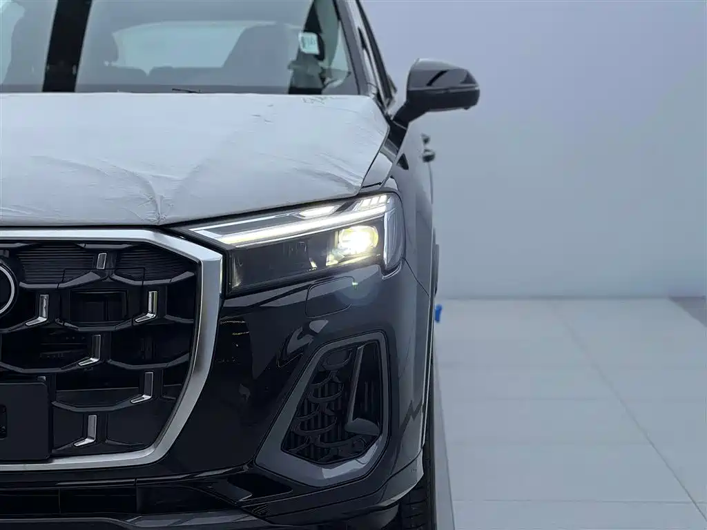 Audi Q7 2025 55 TFSI quattro S line sports купить на сайте DeffCars