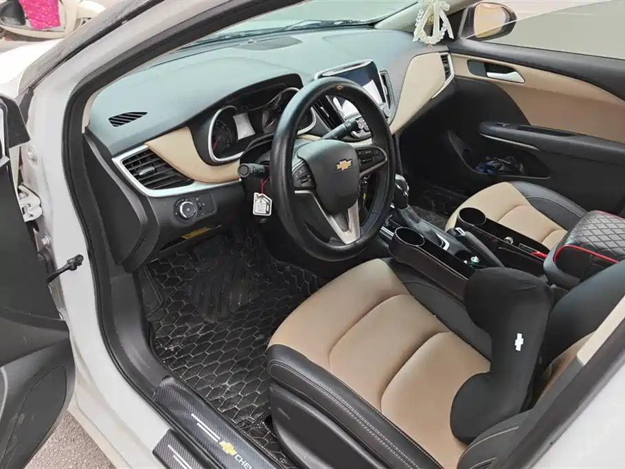 Cruze 2022 320 Automatic Sunroof Edition купить на сайте DeffCars