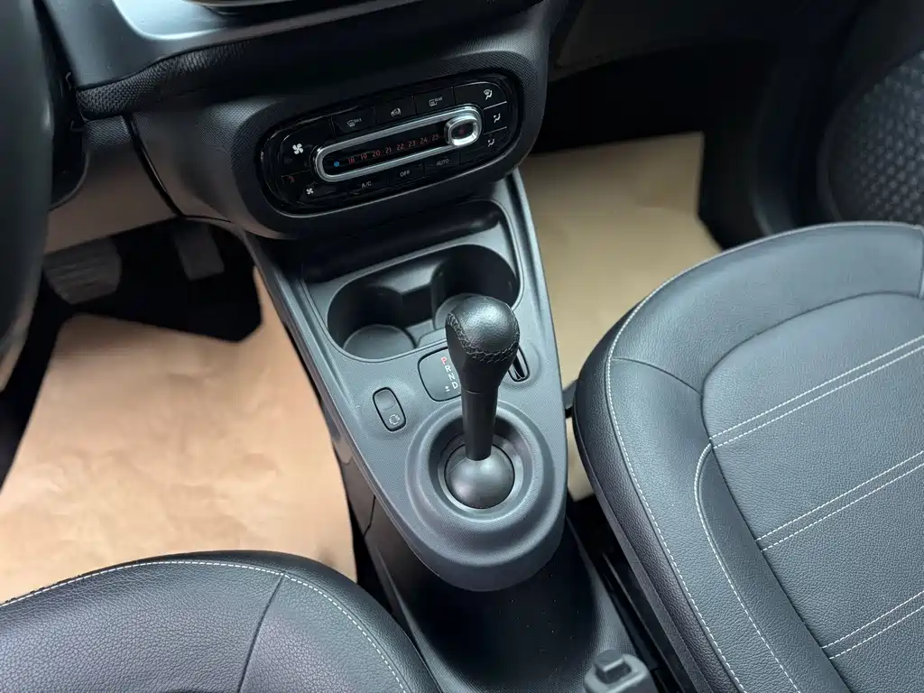 smart forfour 2018 0.9T 66kW Pioneer Edition купить на сайте DeffCars