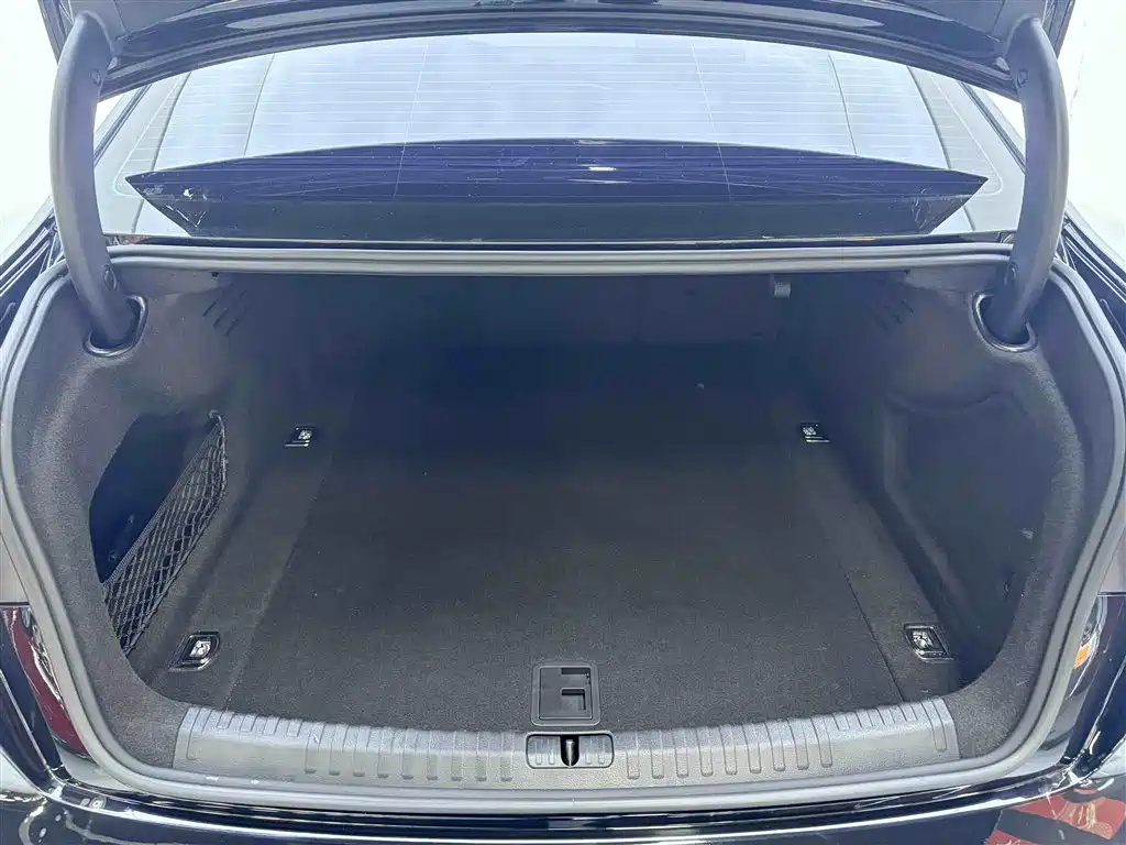 Audi A6L 2019 40 TFSI luxury and elegant model купить на сайте DeffCars
