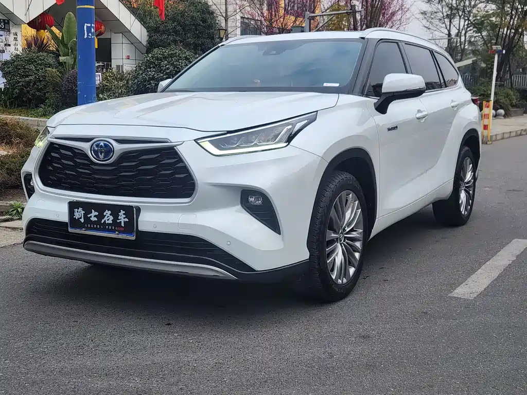 Highlander 2023 2.5L intelligent electric hybrid dual-engine four-wheel drive premium version 7 seats купить на сайте DeffCars
