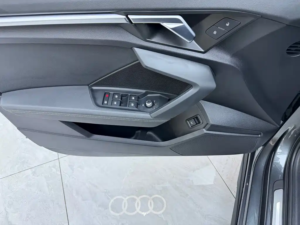 Audi A3 2022款 Sportback 35 TFSI 时尚运动型 купить на сайте DeffCars