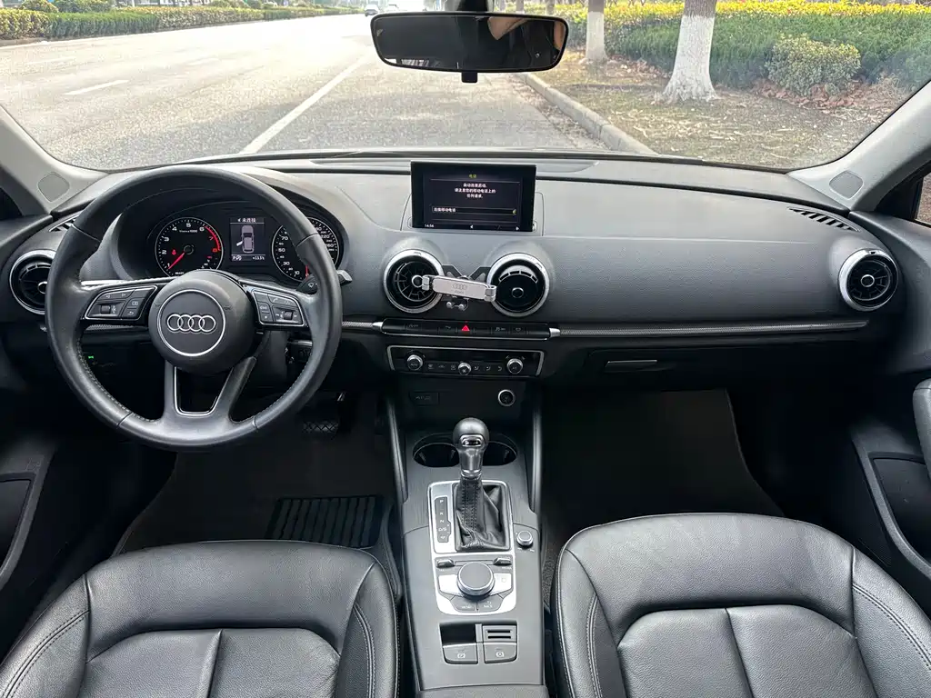Audi A3 2019 Sportback 35 TFSI Fashion Type National VI купить на сайте DeffCars