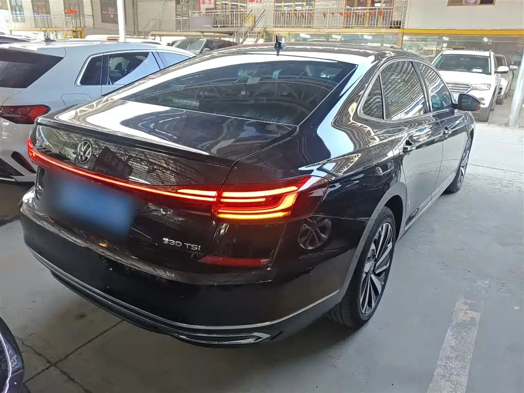 Passat 2022 330TSI Starry Sky Deluxe Edition купить на сайте DeffCars