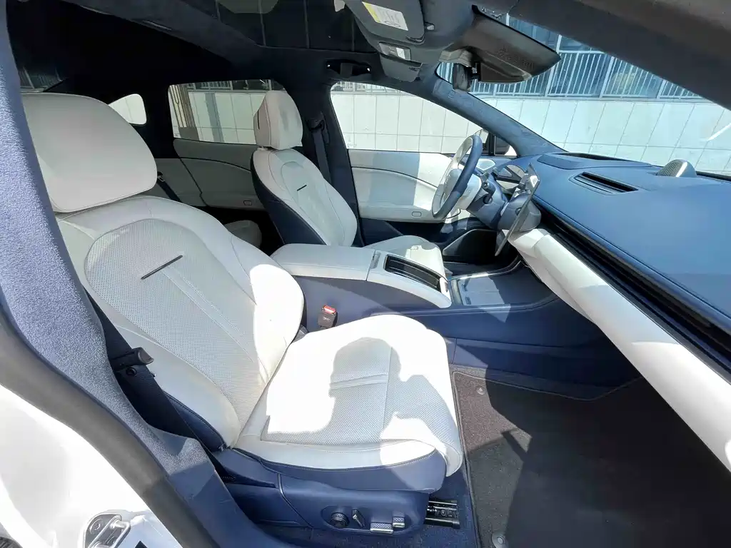 Jikrypton 007 2025 rear-wheel drive smart driving version 75kWh купить на сайте DeffCars