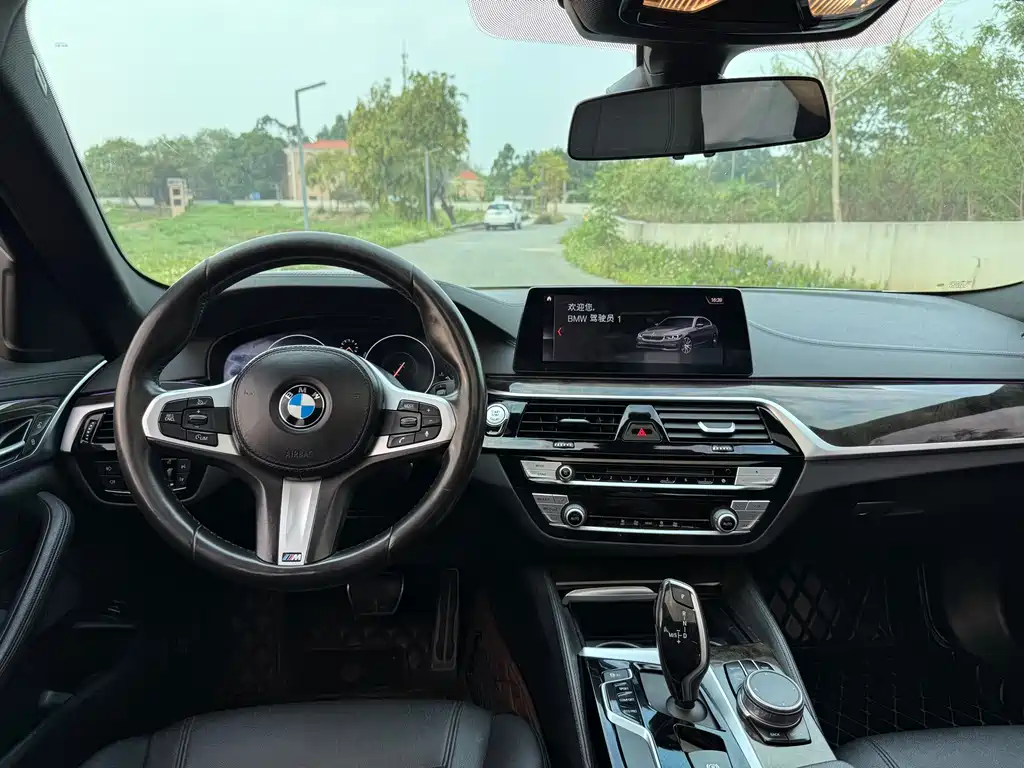 BMW 5 Series 2019 525Li M Sports Package купить на сайте DeffCars