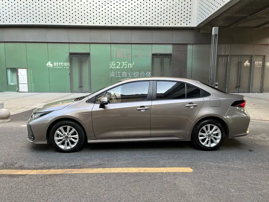 Corolla 2023 1.8L Intelligent Electric Hybrid Dual Engine Elite Edition купить на сайте DeffCars