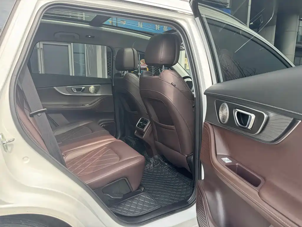 Tiggo 8 PRO 2024 Champion Edition 390T 2WD Peak Edition 5 seats купить на сайте DeffCars