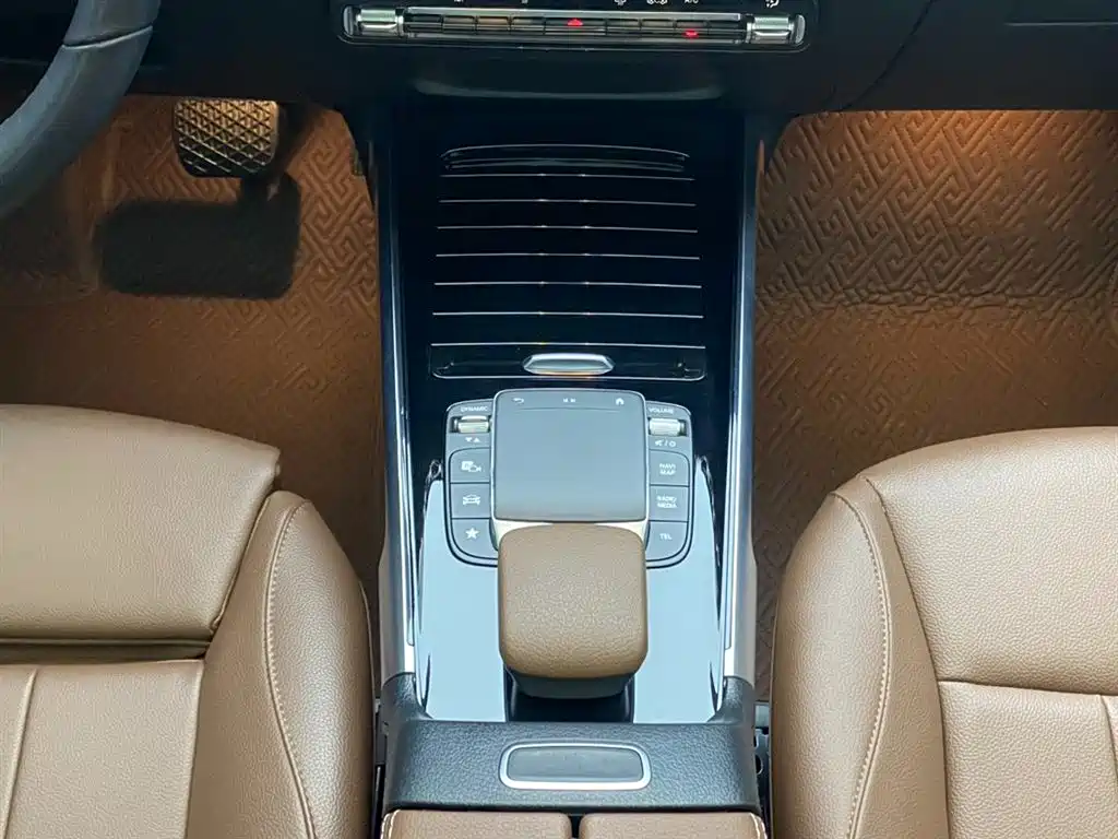 Mercedes-Benz GLB 2023 GLB 200 Fashion Model купить на сайте DeffCars