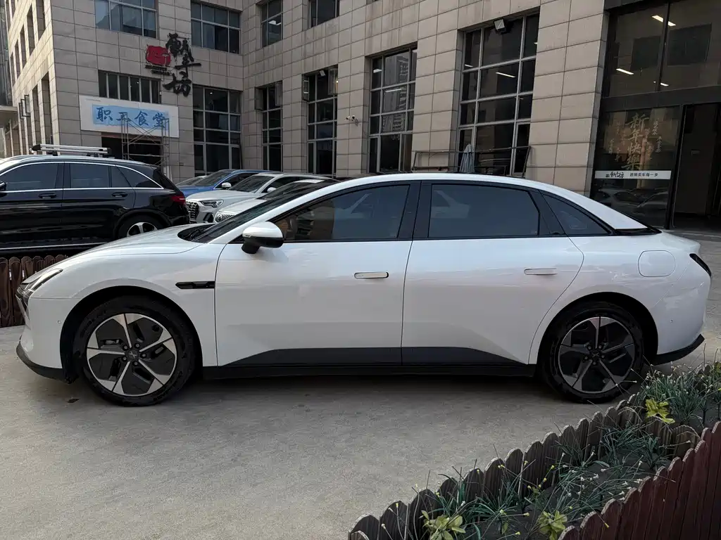 Xpeng MONA M03 2025 Model 620 Extra Long Battery Life Plus купить на сайте DeffCars