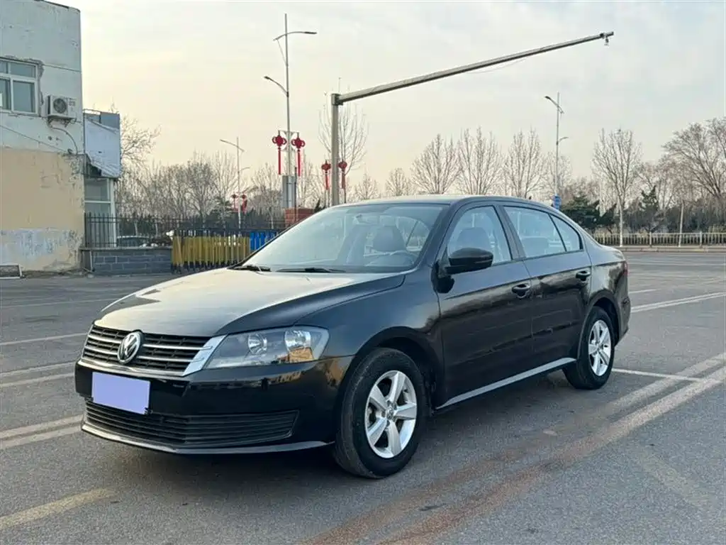 Lavida 2013 facelift classic 1.6L automatic fashion version купить на сайте DeffCars