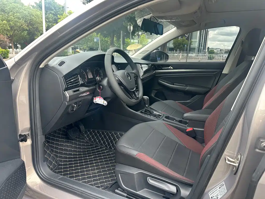 Bora 2021 1.5L Automatic Elite Intelligent Edition купить на сайте DeffCars