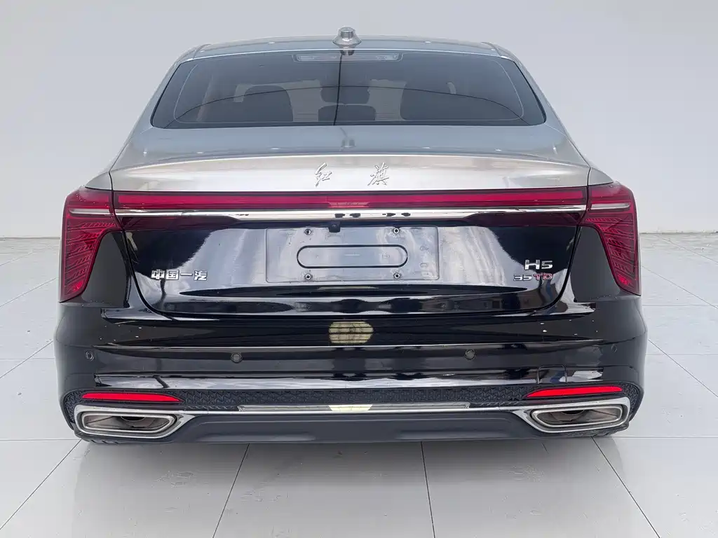 Hongqi H5 2023 1.5T DCT Zhilian Qiyue Edition купить на сайте DeffCars