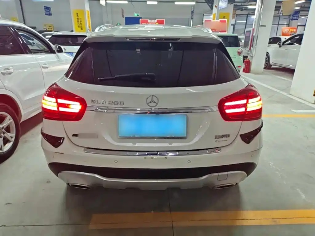 Mercedes-Benz GLA 2017 GLA 200 Fashion Model купить на сайте DeffCars