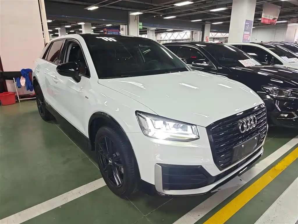 Audi Q2L 2020 35 TFSI fashionable and dynamic купить на сайте DeffCars
