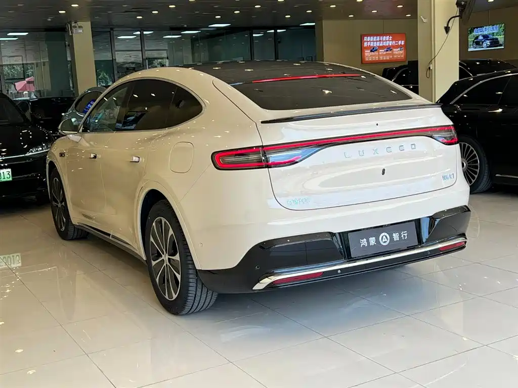 Zhijie R7 2026 extended range Max+ купить на сайте DeffCars