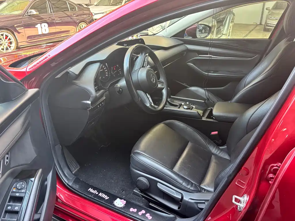 Mazda3 Angkesela 2021 2.0L Automatic Premium Edition купить на сайте DeffCars